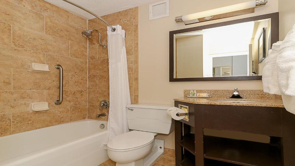 Standard Queen Room with Two Queen Beds interior